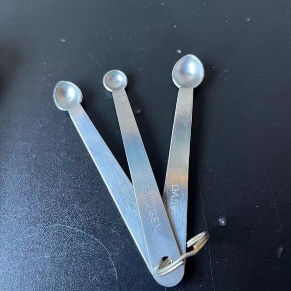 Small Measuring Spoons Stainless Steel Dash Pinch Smidgen 1, 1/2, 1/4 TSP Set/6 - Picture 4 of 9